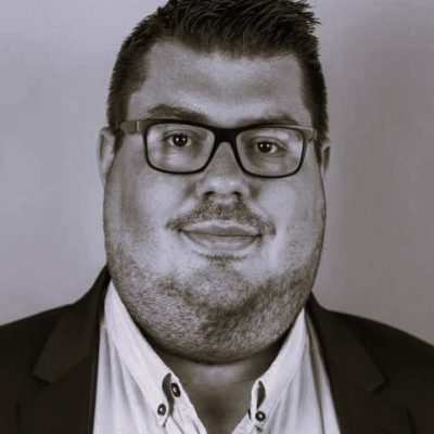 Sébastien Jacob, sebastien Jacob coordinateur de cellule de crise, cadre infirmier et formateur pour la Réserve Sanitaire de Santé Publique France