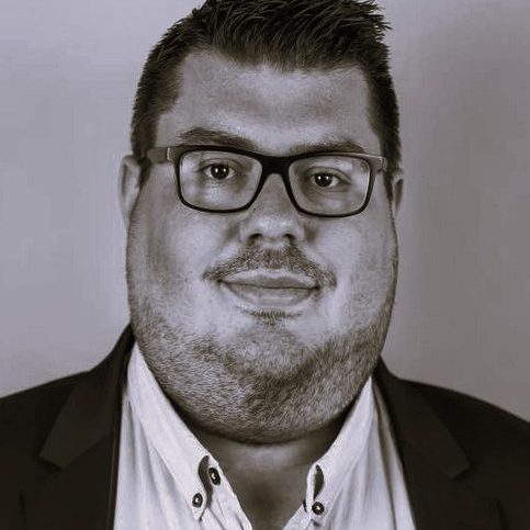 Profil de notre expert Sébastien JACOB Sébastien Jacob, sebastien Jacob coordinateur de cellule de crise, cadre infirmier et formateur pour la Réserve Sanitaire de Santé Publique France